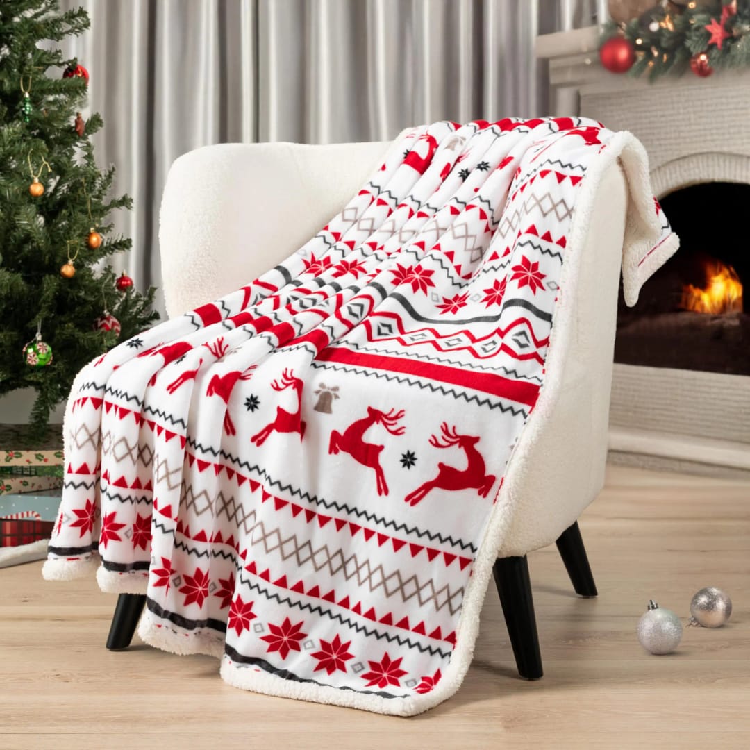 Navidad Christmas Reindeer Throw Blanket