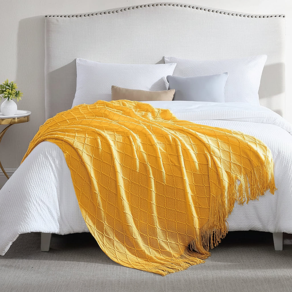 Knitted Tassel Throw Blanket 133 × 153cm