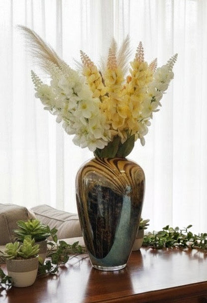 Handcrafted Decorative Glass Vase