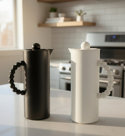 Nordic insulated thermos flask in black and white with one liter capacity