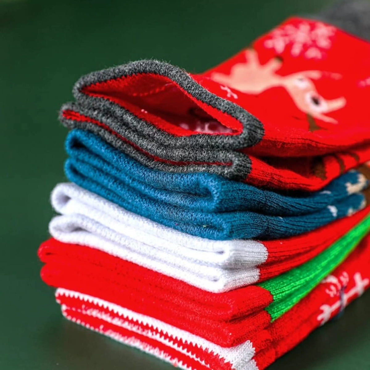 5 Pcs Christmas Gift Pack Woollen Socks with Santa and Reindeer Patterns
