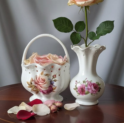 Bone décor vase measuring 15cm by 39cm for home decoration