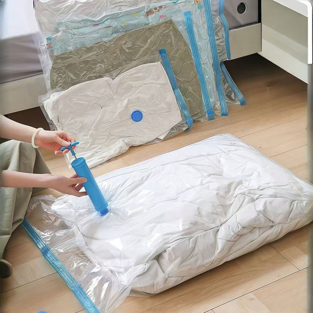 5 Piece Vacuum Storage Bags With Pump