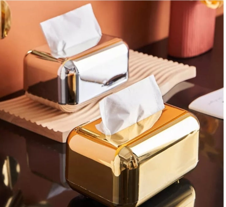 Metallic serviette holder for napkins on dining table