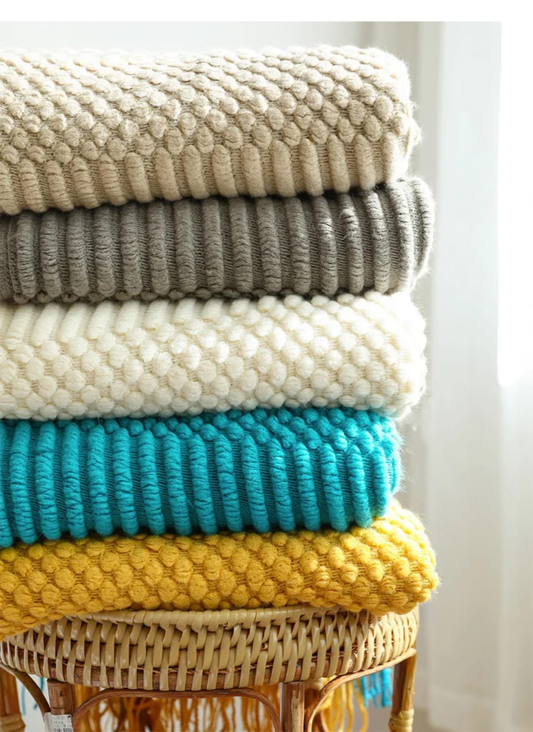Knitted Throw Blanket With Tassels