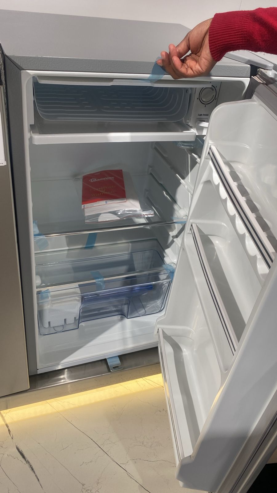 90L Single Door Direct Cool Fridge with Lock – RF/215