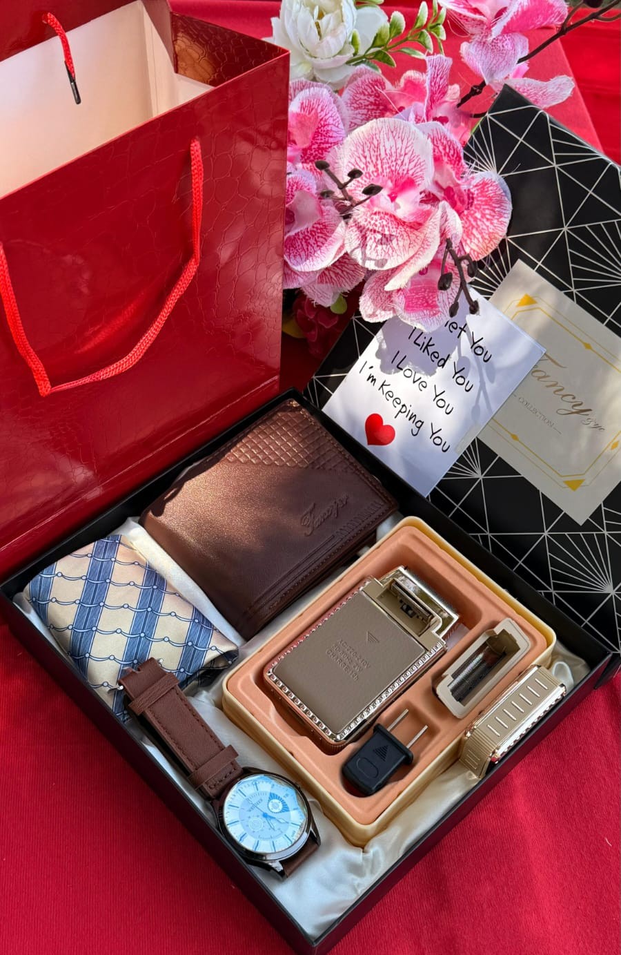 Men's Grooming & Accessories Gift Set