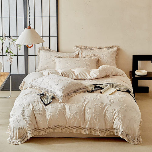4 Piece Duvet cover set with duvet cover, flat sheet and pillowcases