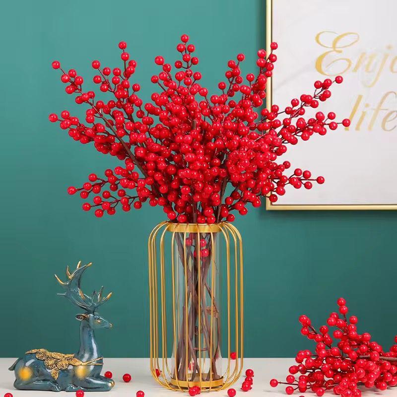 Nordic metal bird cage shaped glass flower vase for contemporary home décor and floral displays.