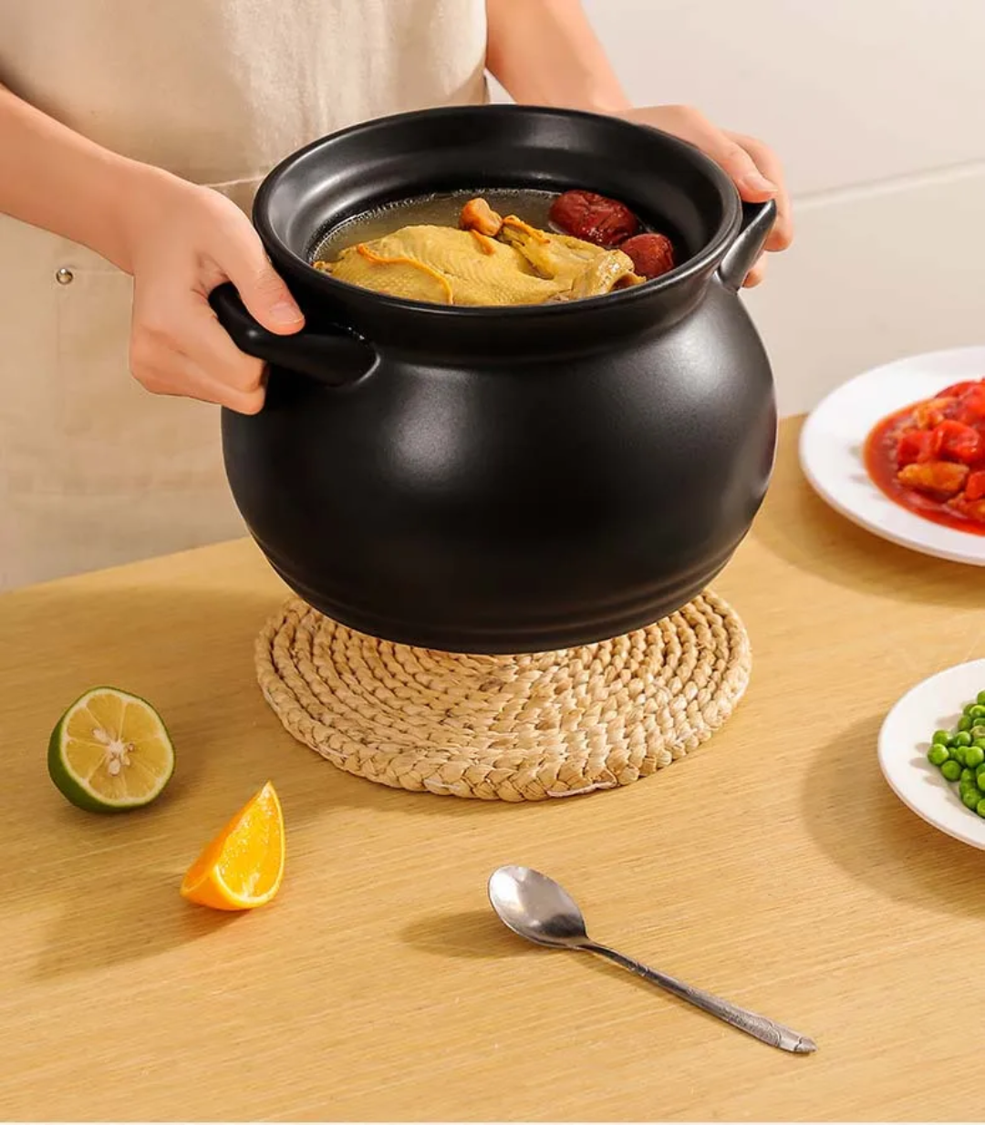 Black Ceramic Cooking Pot