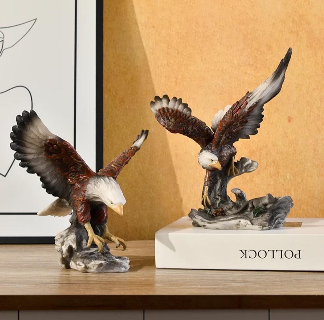 Majestic winged resin eagle statue decorative piece for home or office display