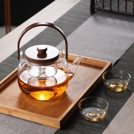 High borosilicate glass infuser kettle 1350ml for brewing tea with clear heat resistant design