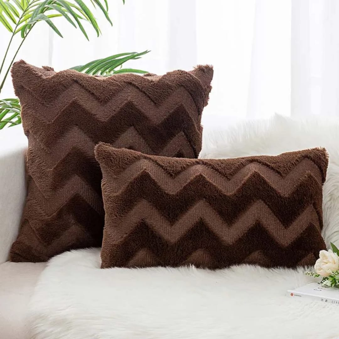 2Pcs Wave Pattern Plush Cushion Cover