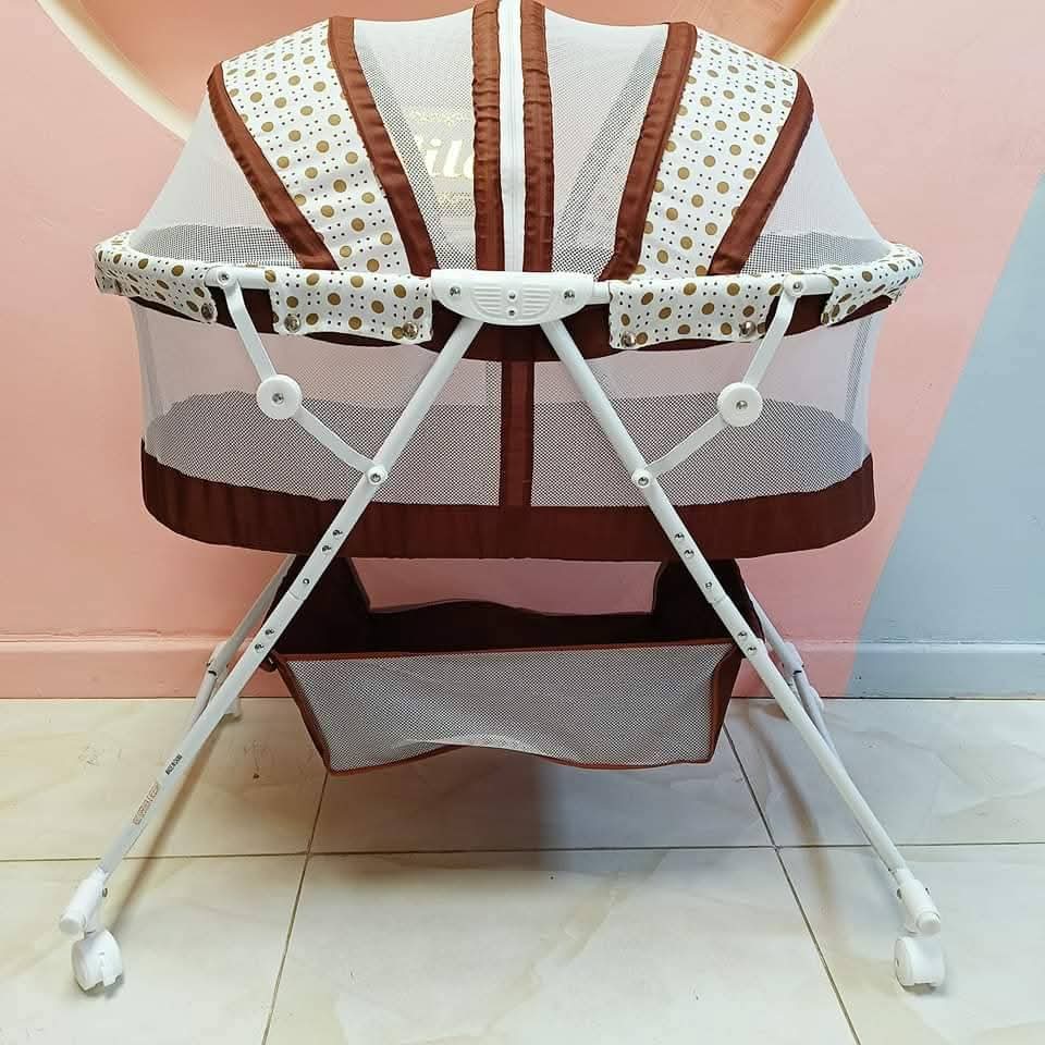 Baby Bassinet / Day Bed