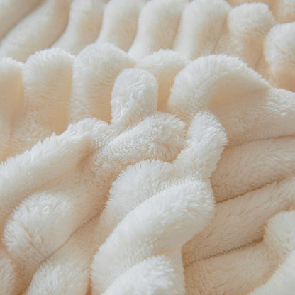 Fluffy Coral Velvet Blanket – 200×230cm