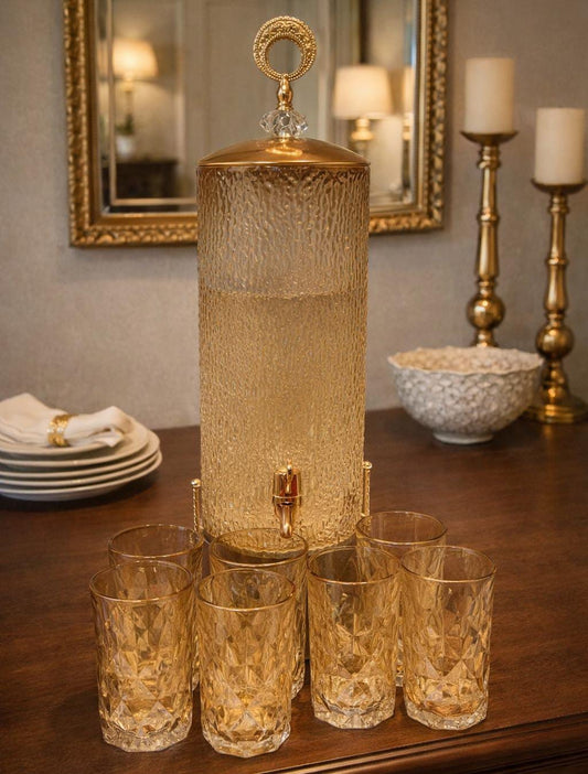 Golden-colored glass juice dispenser with 3.5-liter capacity for home, parties, or events