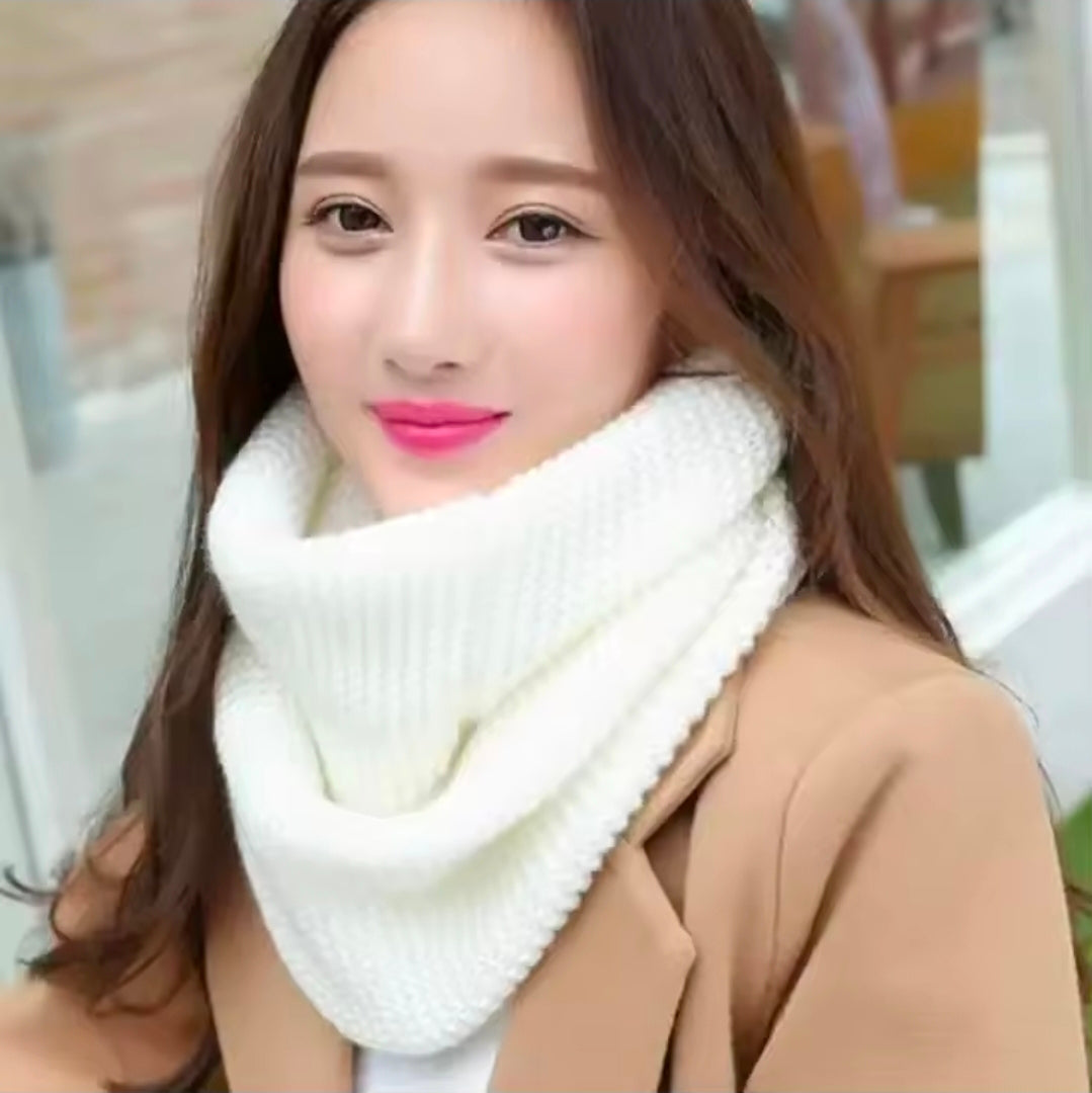 Warm Knitted Woolen Scarf – Soft Winter Neck Wrap