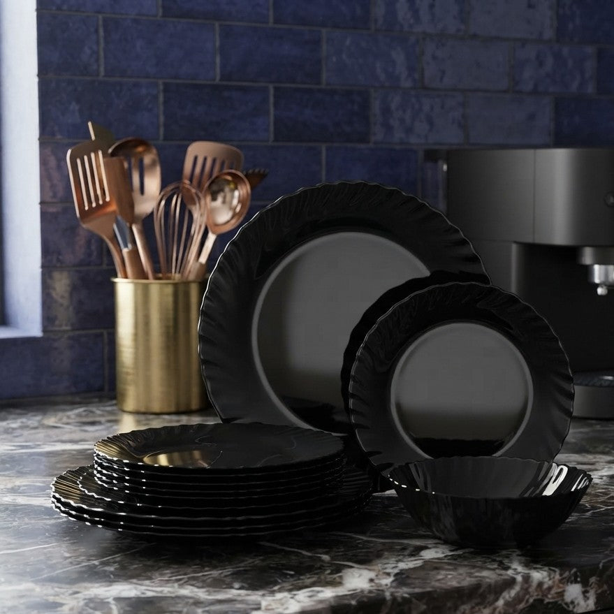 18 Piece Black Plain Round Dinner Plate Set