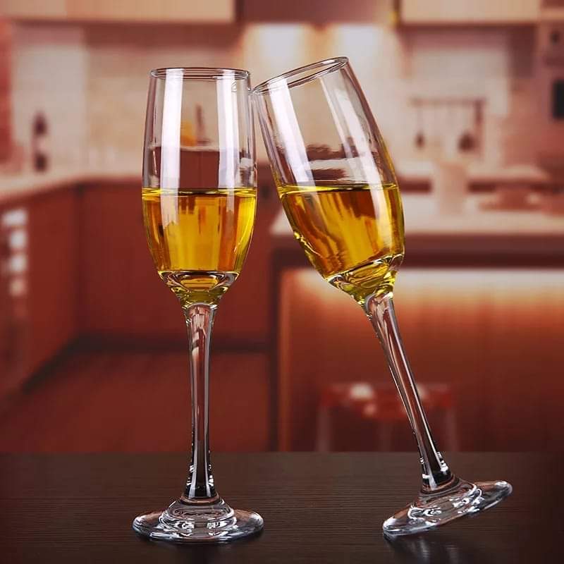 Set of six 180 millilitre champagne glasses
