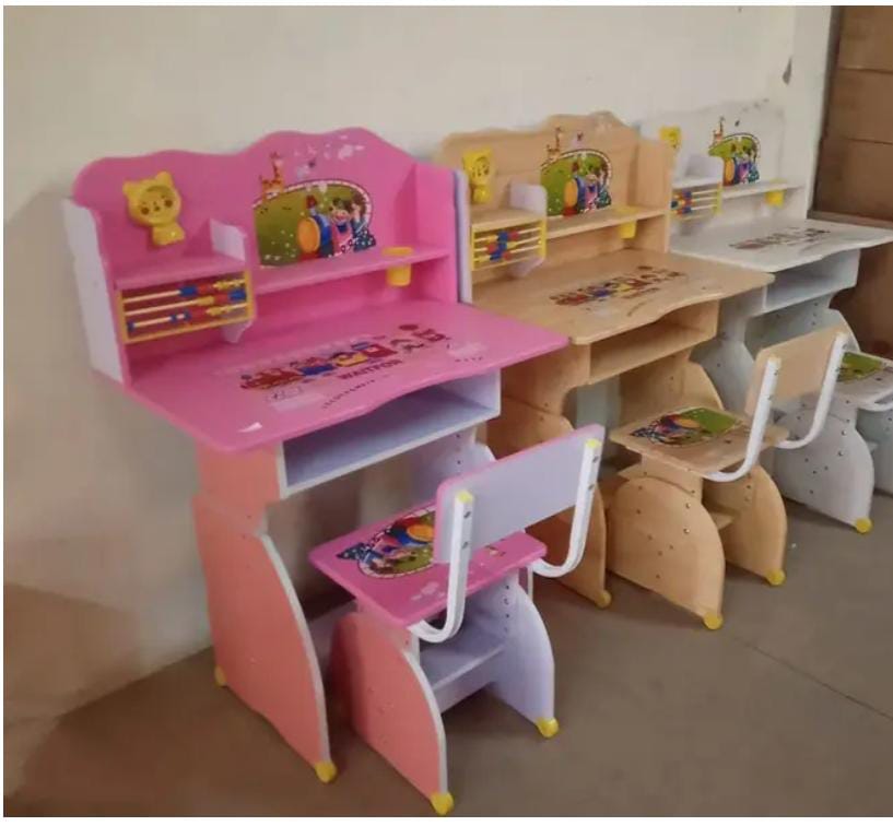 Kid's Study Desk