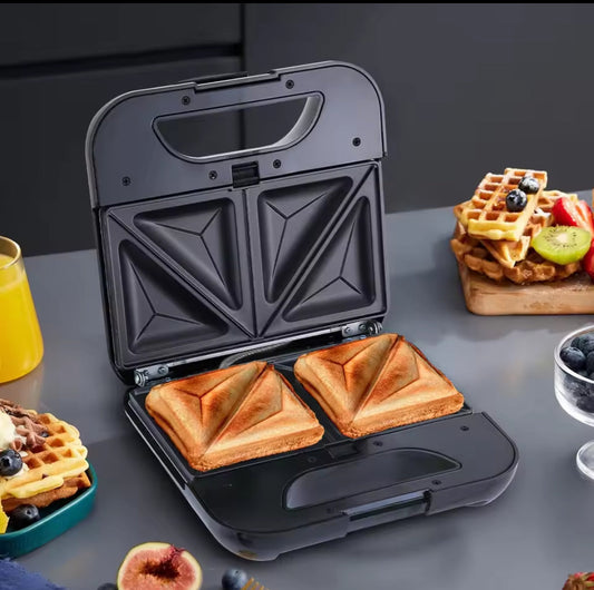 2 slice sandwich maker with non-stick plates for quick and convenient sandwich preparation.
