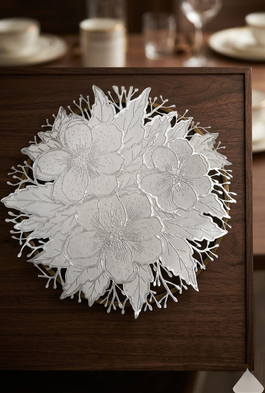 Silver Nordic round lace mat 35cm for elegant table decoration and surface protection