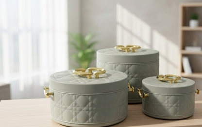 Set of round insulated hotpots in multiple colors with 1.5L, 2L, and 2.5L capacities