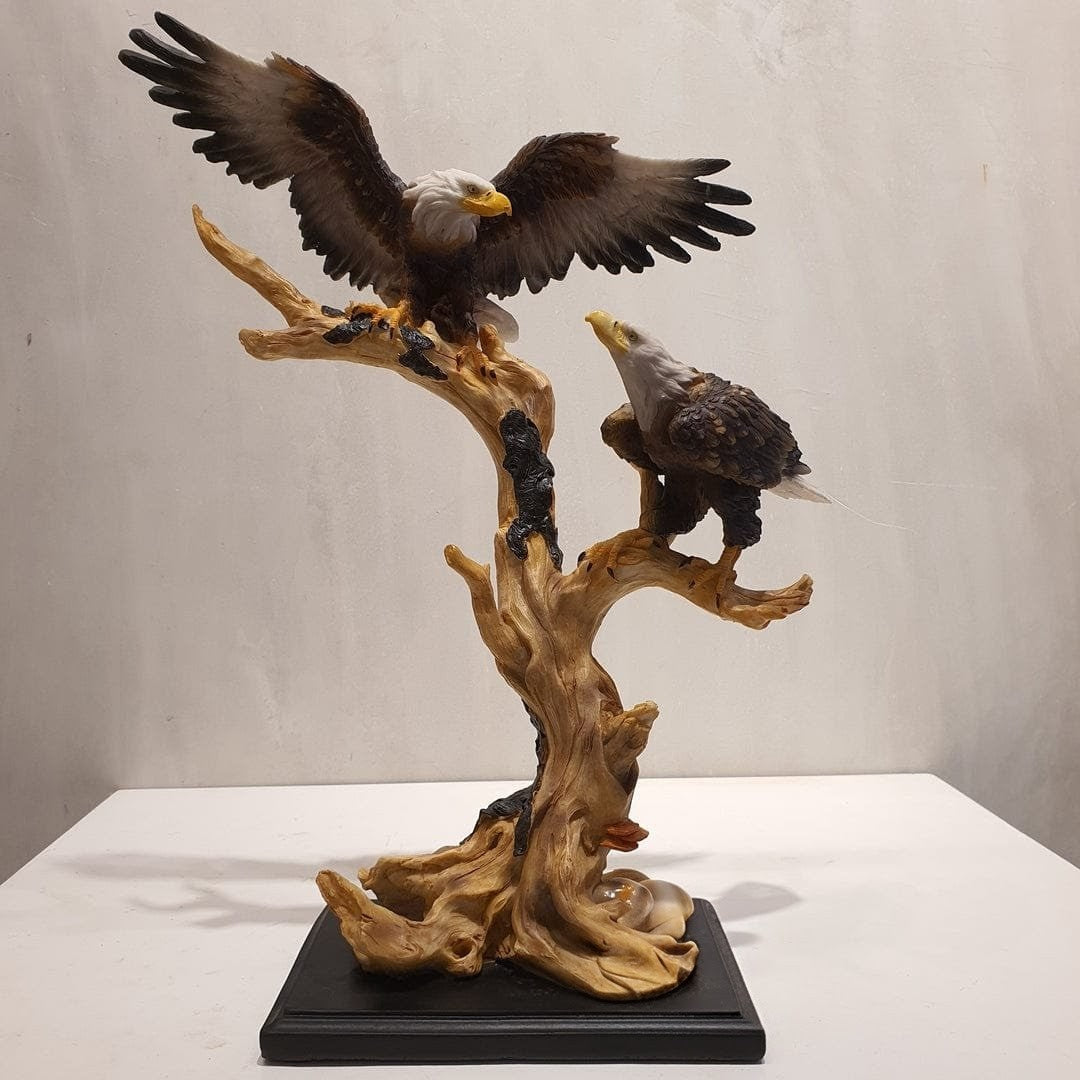 Resin eagle sculpture statue decorative tabletop ornament for modern home and office décor