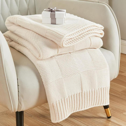 Knitted acrylic throw blanket 130×160 cm