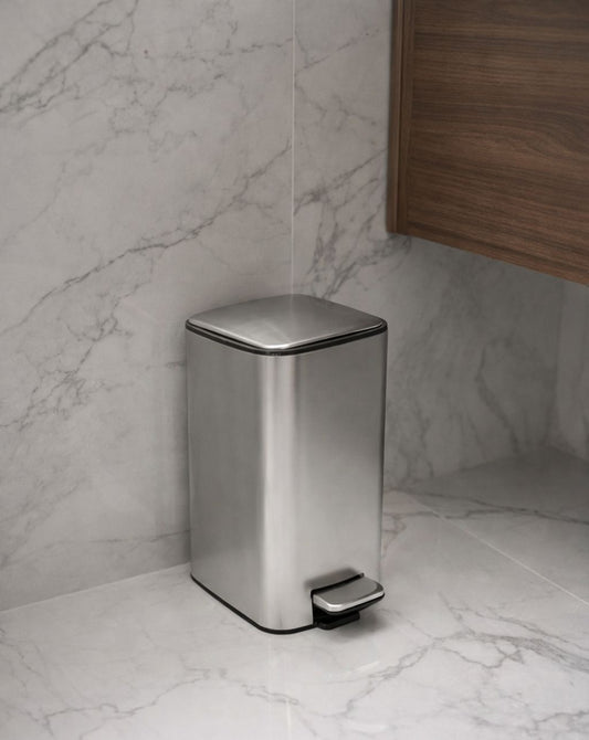 5-litres Stainless steel pedal dustbin with soft-close lid, ideal for bathroom or office