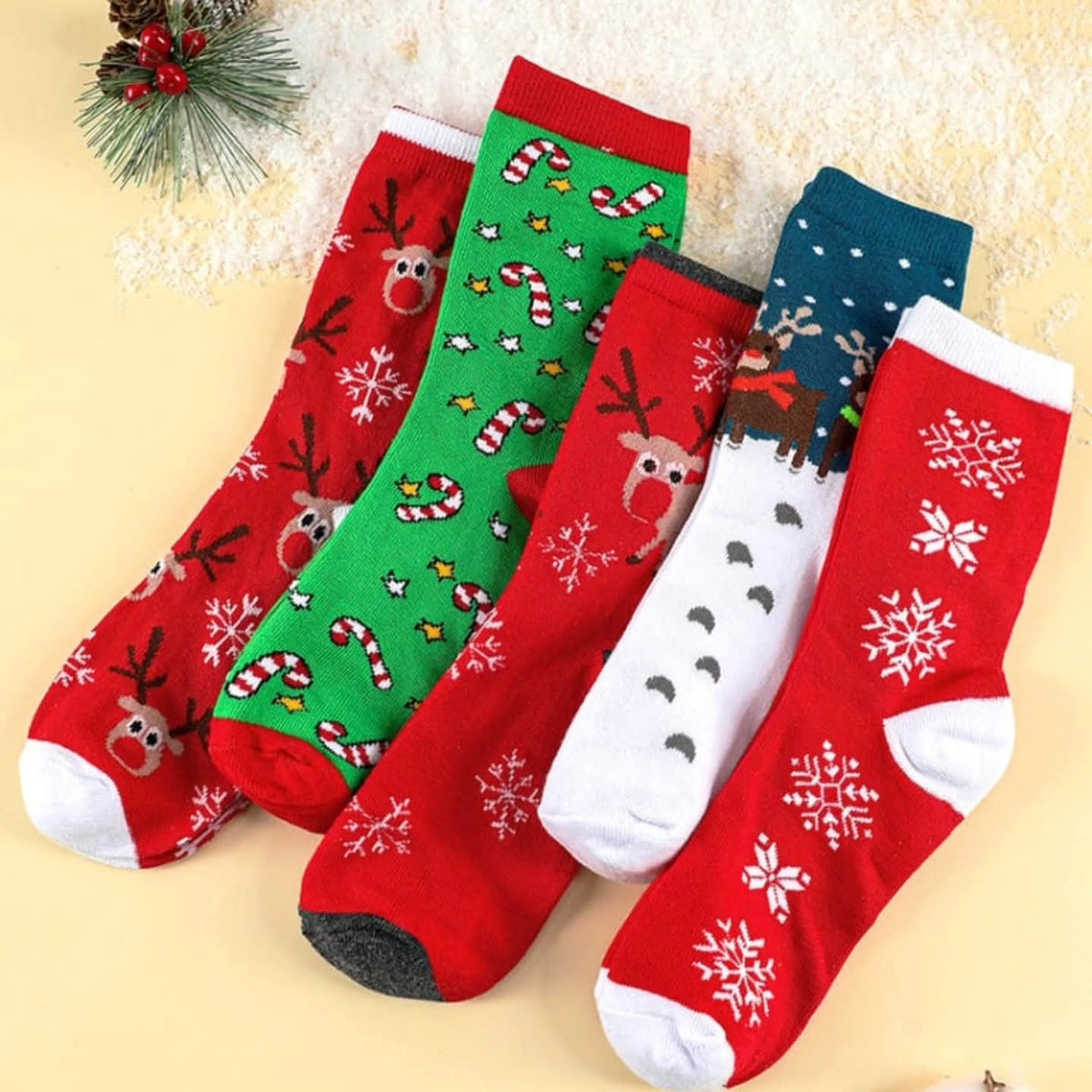 5 Pcs Christmas Gift Pack Woollen Socks with Santa and Reindeer Patterns