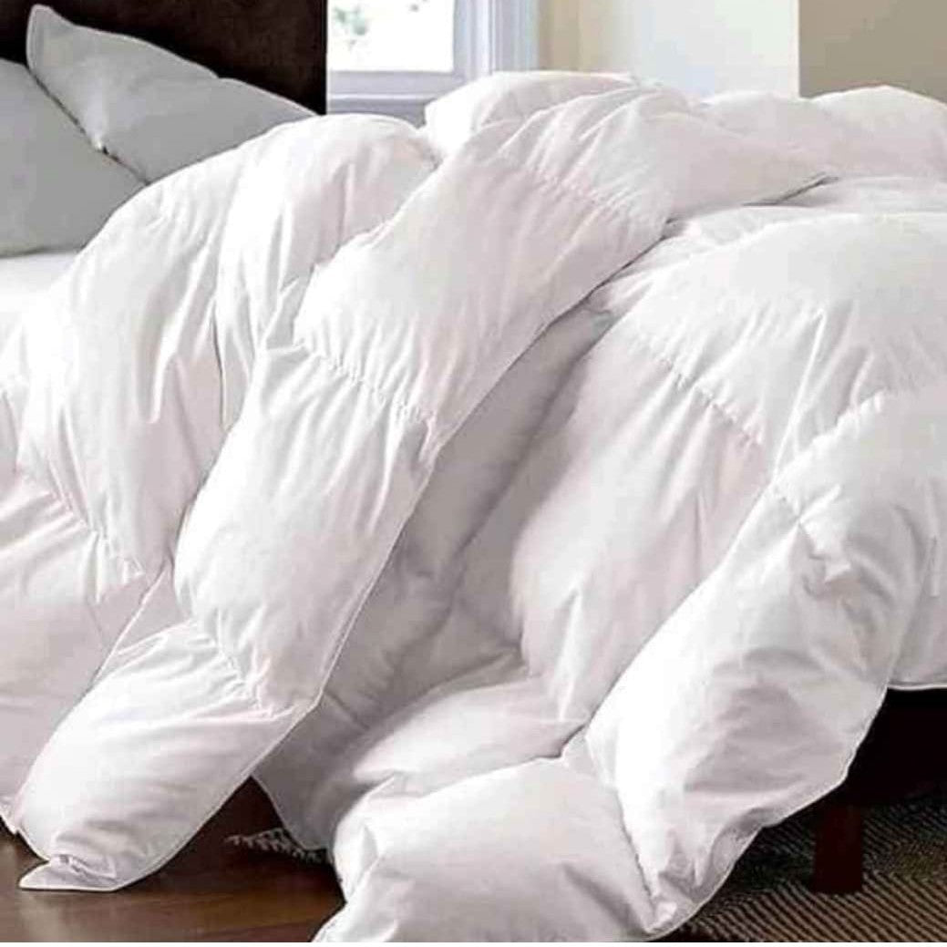4 Piece White Binded Duvet Set – 6 × 7