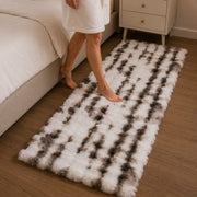 Thickened bubble velvet carpet with an imitation rabbit fur texture measuring 60 × 180 cm, ideal for bedrooms, living rooms, and bedside use.