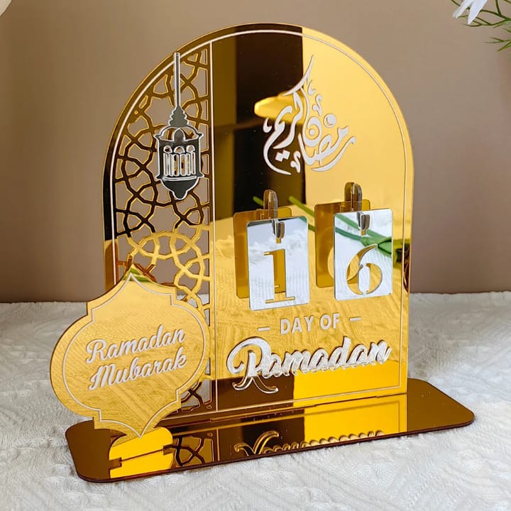 Gold and black acrylic Ramadhan and Eid Mubarak countdown calendar for home décor