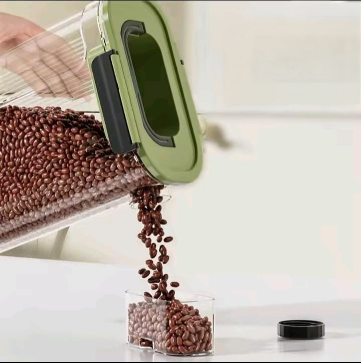 Clear acrylic airtight food storage container with 3000ml capacity.