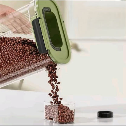 Clear acrylic airtight food storage container with 3000ml capacity.