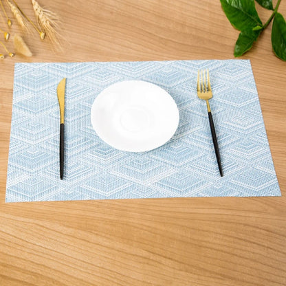 6-Piece PVC table mats set for dining table protection