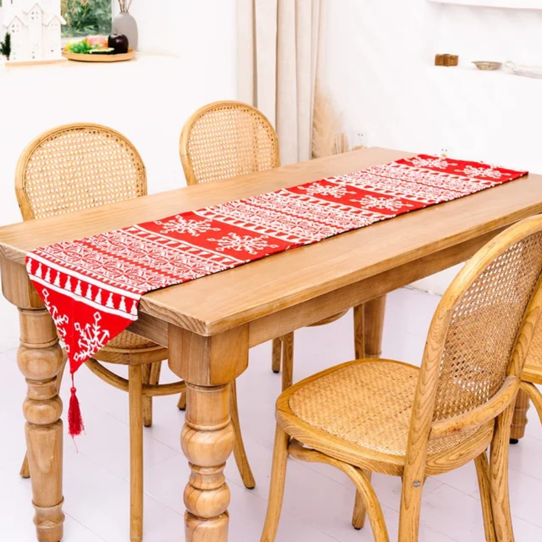 Christmas Knitted Fabric Tablecloth Runner