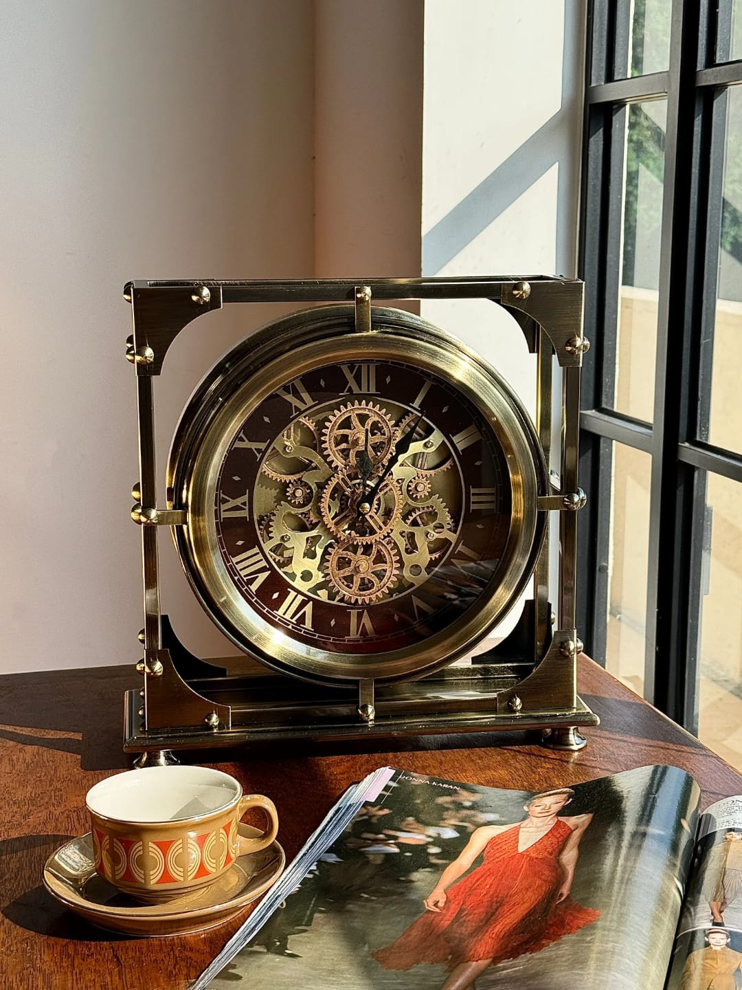 Luxembourg Line Desk Clock 13 Inch Round Clock with Moving Gears