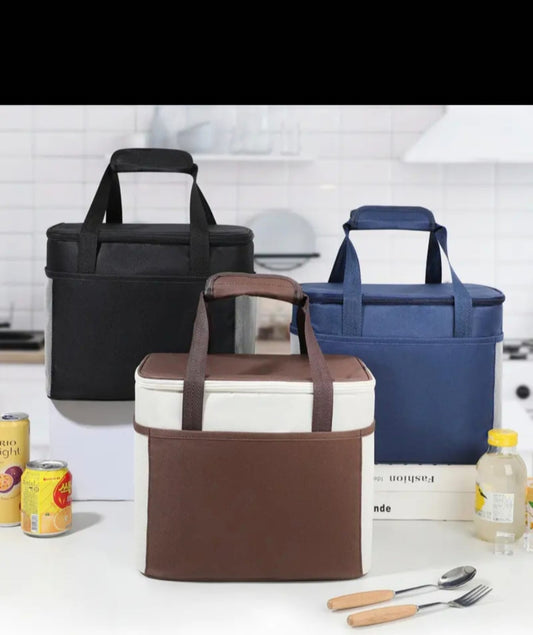 Large capacity insulated lunch box handbag with aluminium foil lining