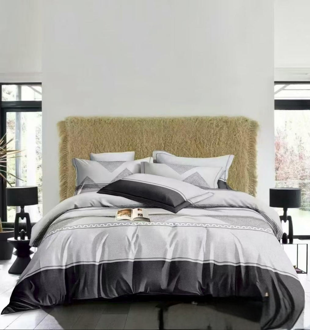 Printed woolen duvet set with bedsheet and pillowcases.