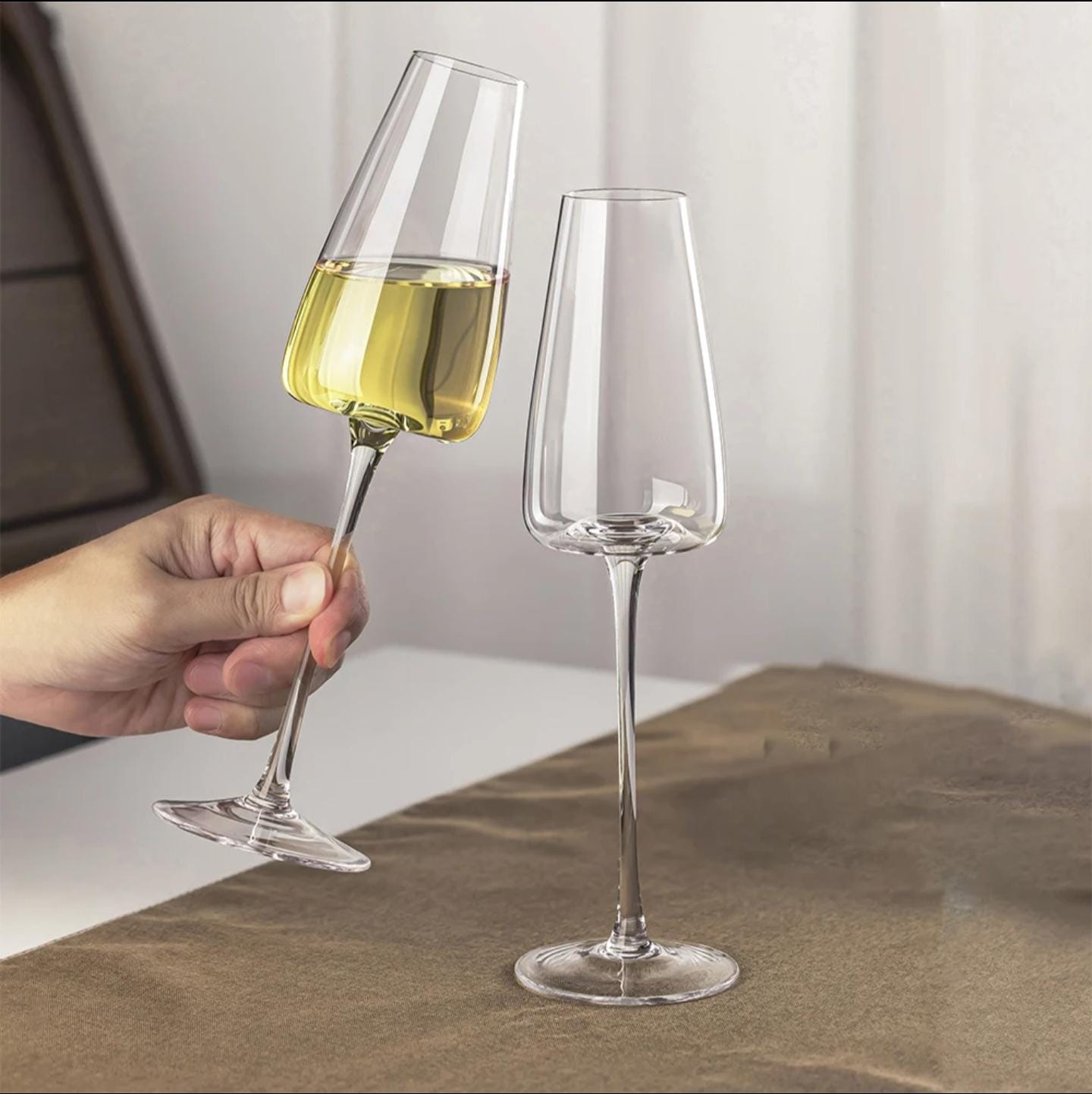 2Pcs Long Stem Wine And Champagne Glasses