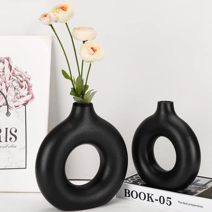 Porcelain Ceramic 2 in 1 Donut Flower Vase Elegant Black Décor