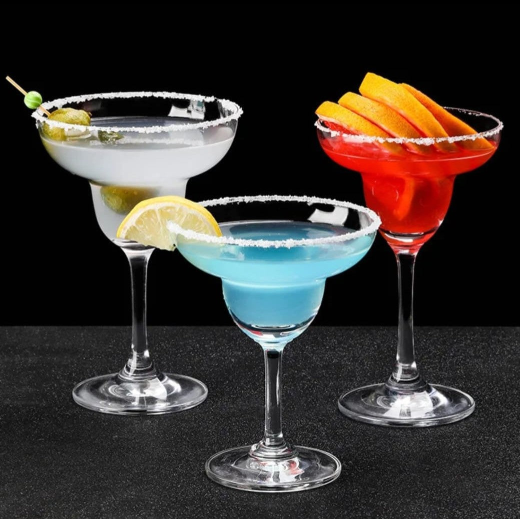 Set of 6 modern martini goblet glasses 340ml, large elegant cocktail glasses for serving drinks.
