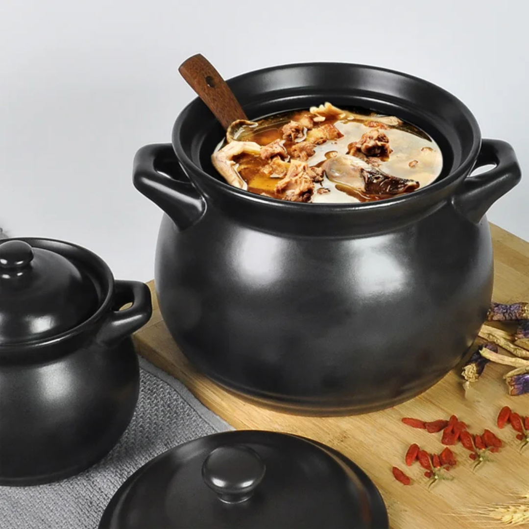 Black ceramic cooking pot available in 3L and 4.8L sizes