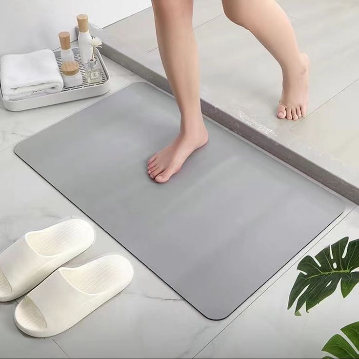Absorbent Non-Slip Bath Mat