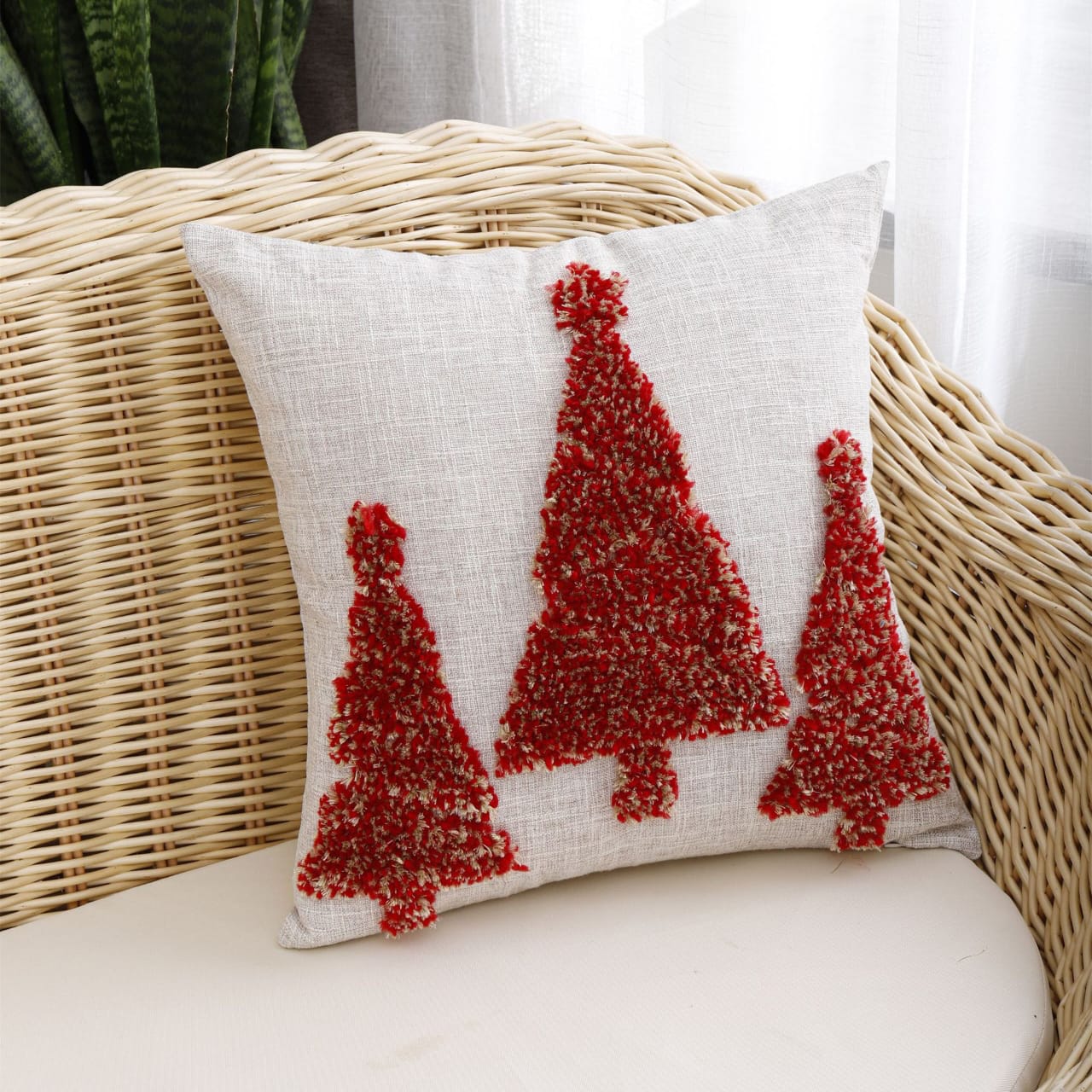 Christmas Tree Tufted Cushion Cover