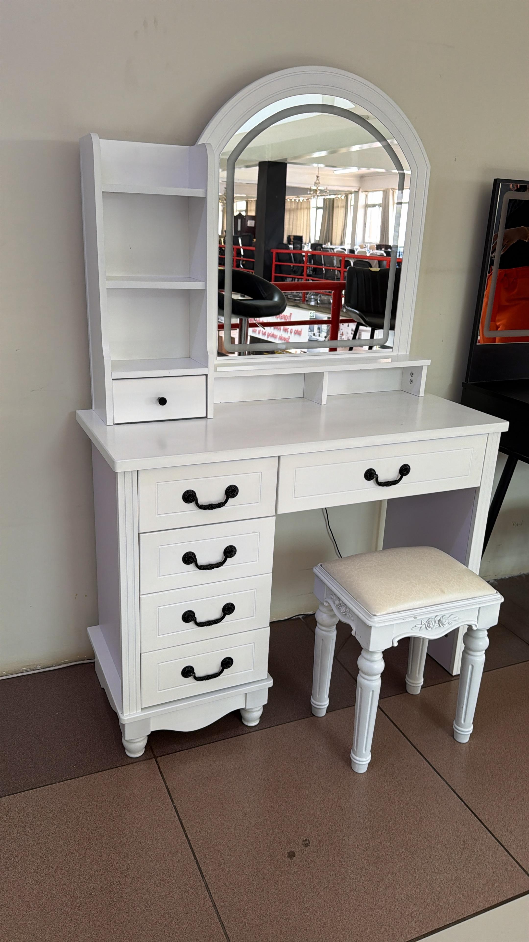 Dressing Table with Mirror