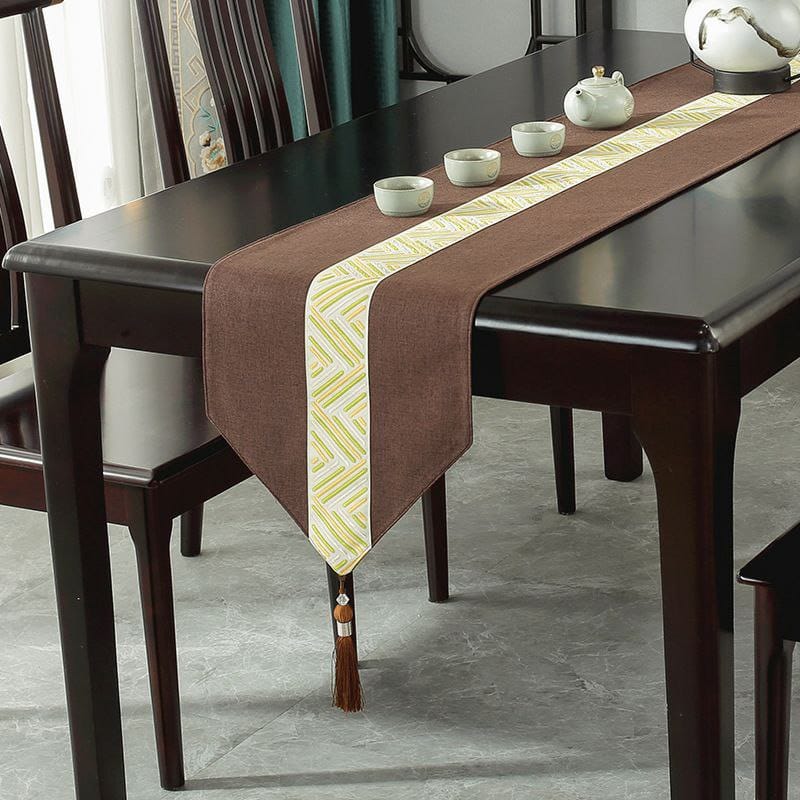 Cotton linen table runner, 33×120 cm, lightweight, non-slip, and heat-resistant, perfect for dining table décor.