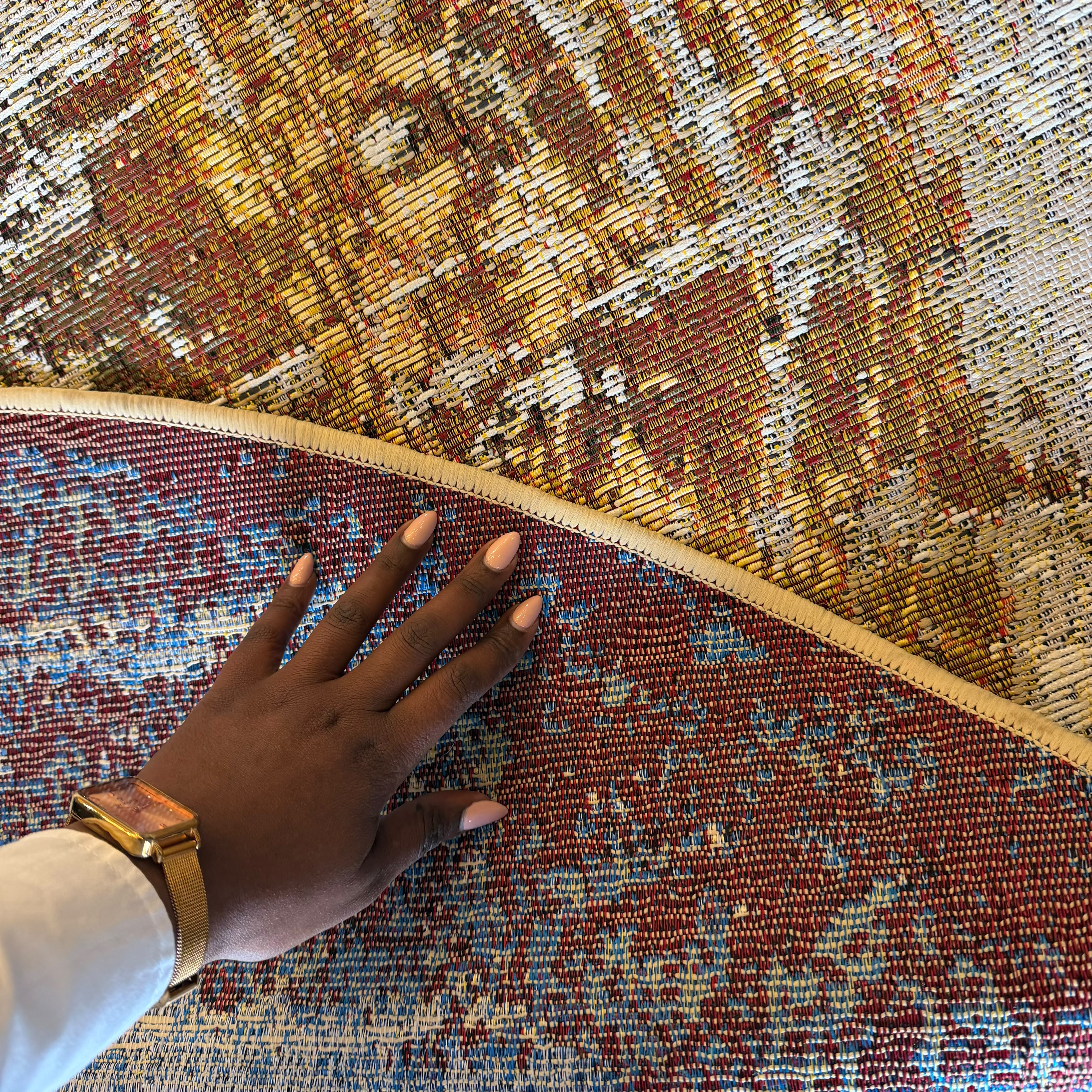 Oriental Weavers Isla Round Abstract Vintage Rug KBORIE202